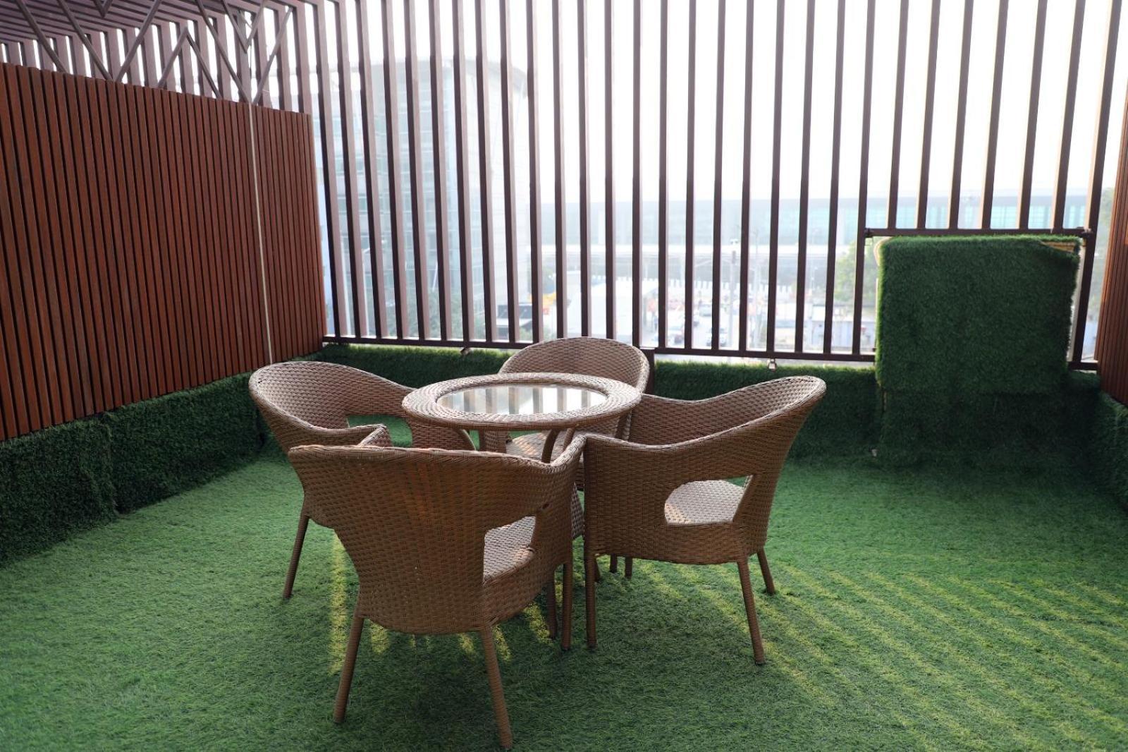 Airport Hotel Új-Delhi Kültér fotó
