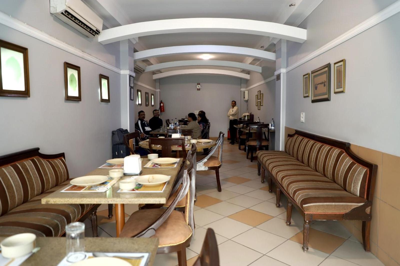 Airport Hotel Új-Delhi Kültér fotó