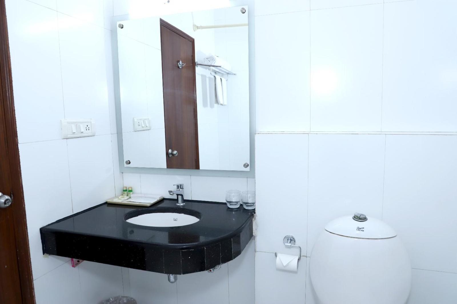 Airport Hotel Új-Delhi Kültér fotó